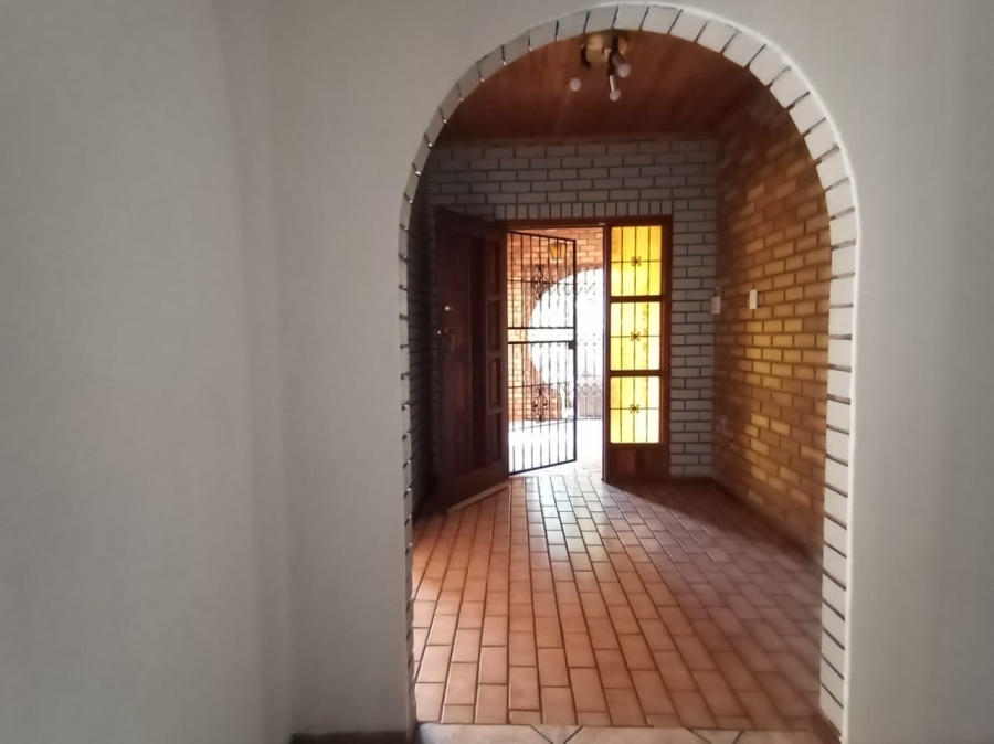 4 Bedroom Property for Sale in Parys Free State